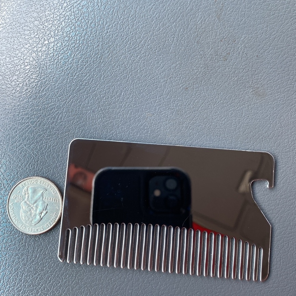 Wallet size comb. - Picture 4 of 4